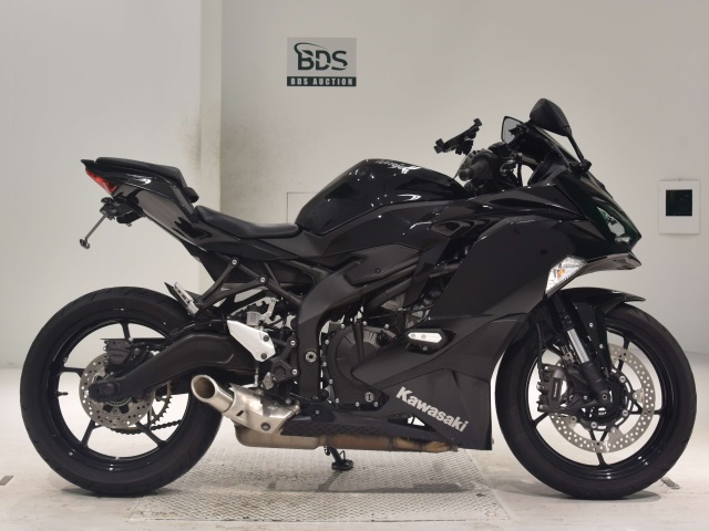 Kawasaki NINJA ZX-25R 2021
