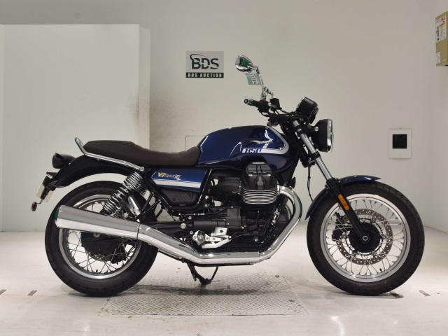 Moto Guzzi V7 SPECIAL 2023