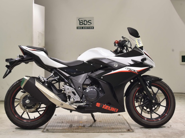 Suzuki GSX250R