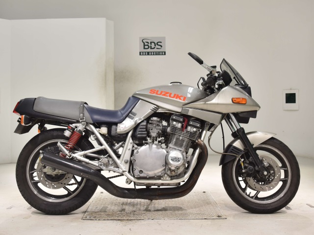 Suzuki GSX750S KATANA 1983