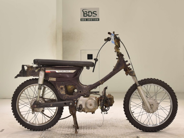 Honda C100 1988