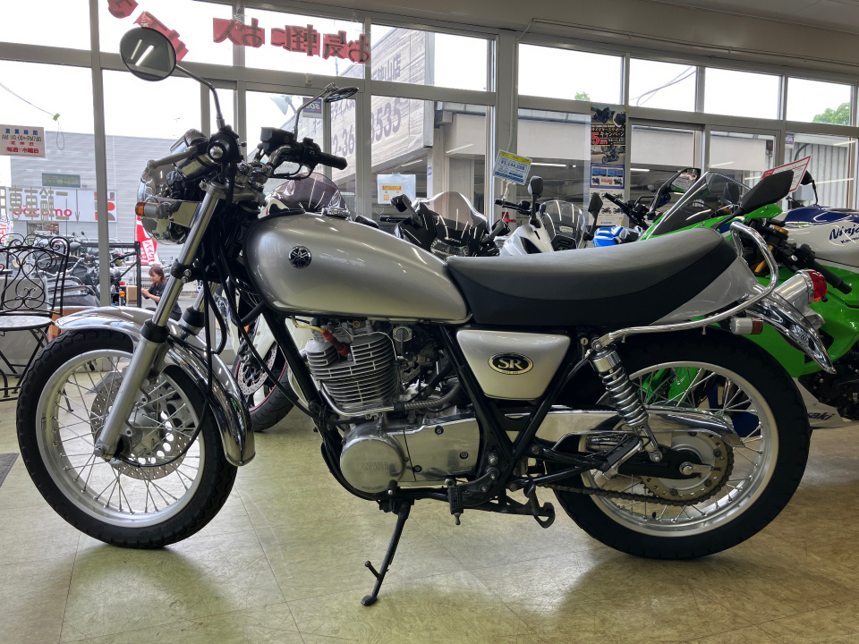 Yamaha SR400 2004