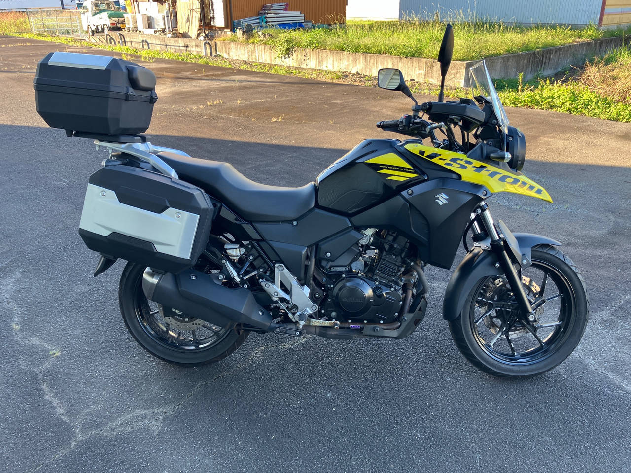 Suzuki V-STROM DL250
