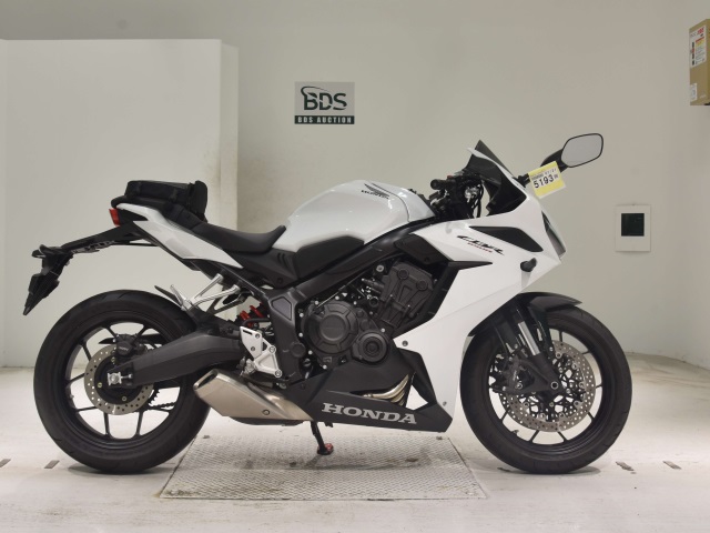 Honda CBR650R 2024