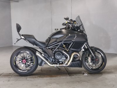 Ducati DIAVEL 2015
