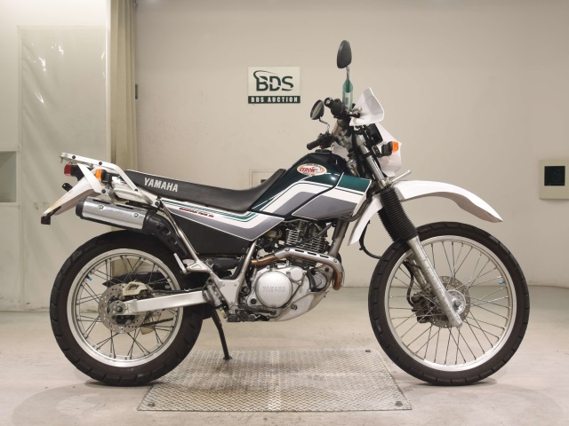 Yamaha SEROW XT225 2002
