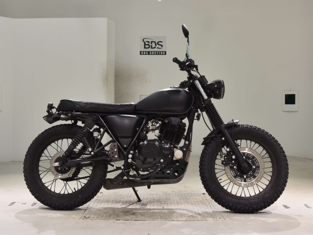 Suzuki MATTE MOTORCYCLE 250 2022