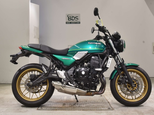 Kawasaki Z650RS 2023