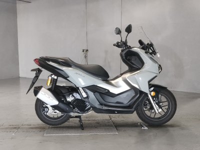 Honda ADV 160 2023
