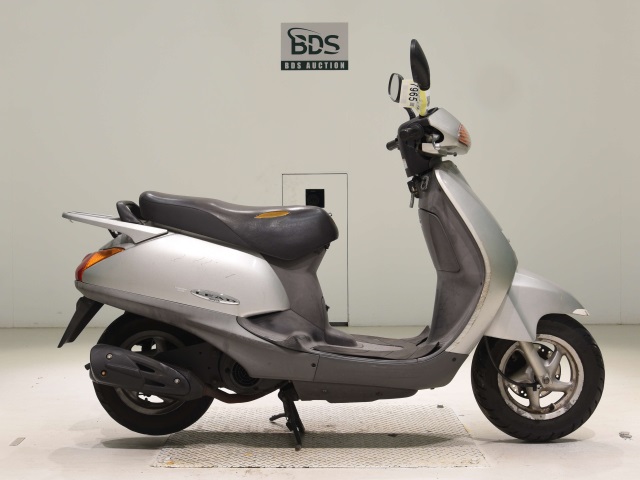 Honda LEAD100 2001