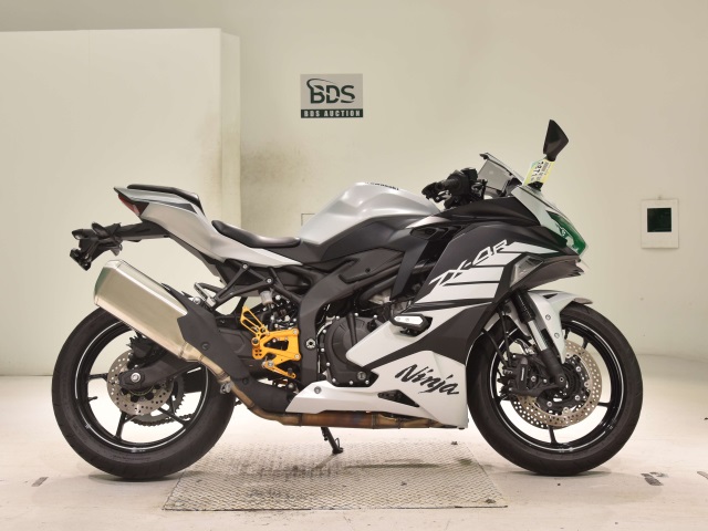 Kawasaki ZX-4R SE 2024