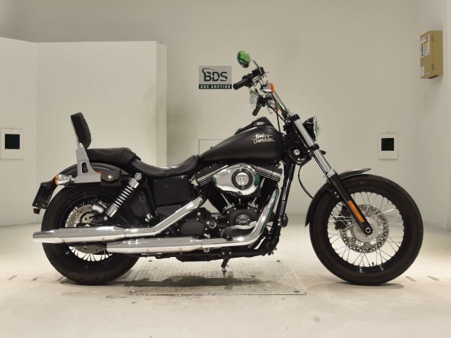 HD STREETBOB FXDB1690 2016