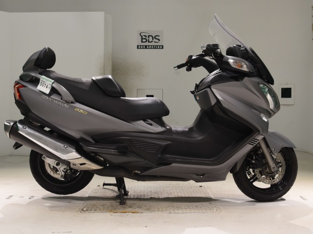 Suzuki SKYWAVE 650LX 2013