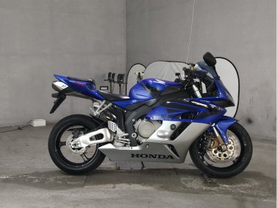 Honda CBR1000RR 2005