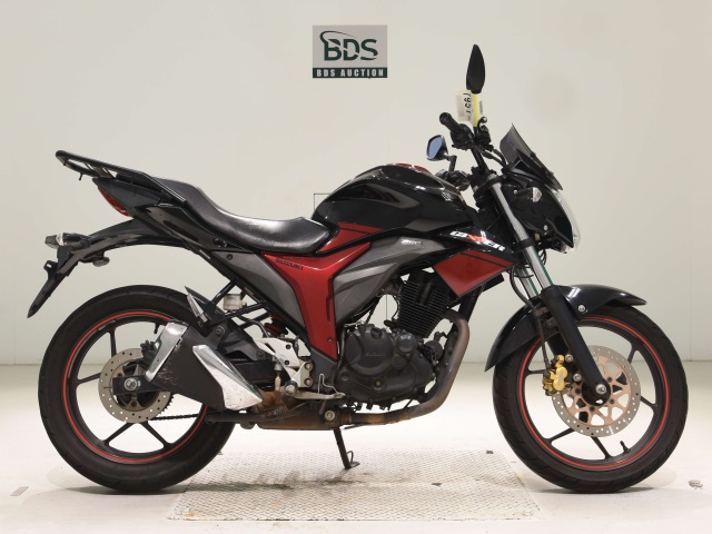 Suzuki GIXXER150