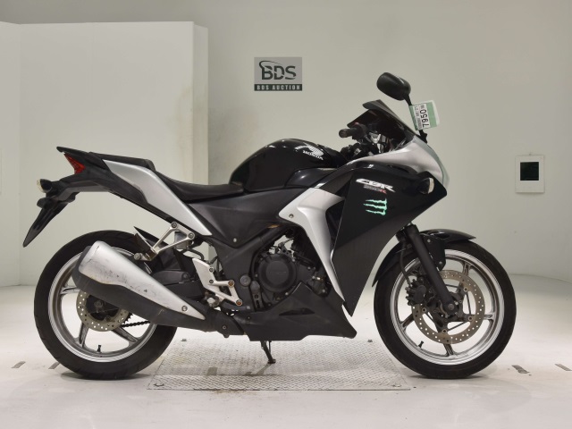 Honda CBR250R 2011