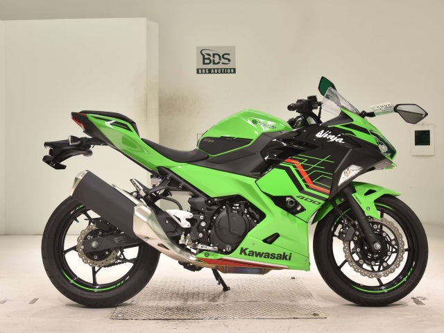 Kawasaki NINJA400 2024