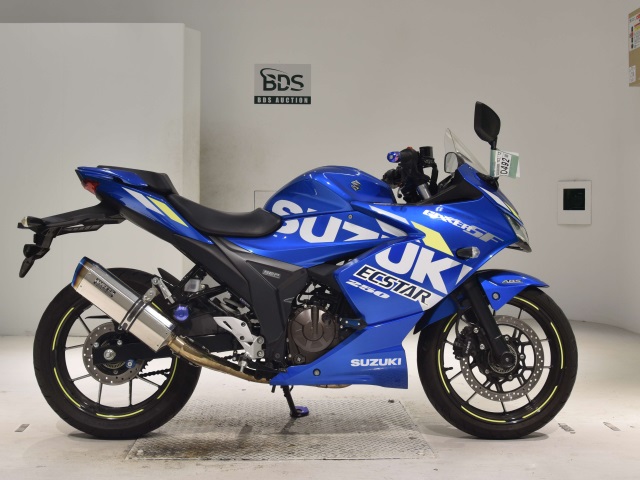 Suzuki GIXXER250SF