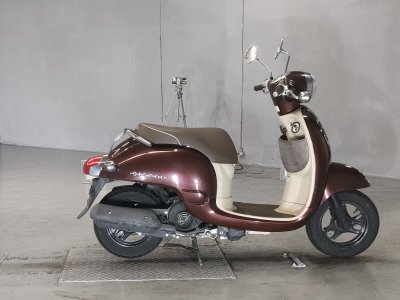 Honda GIORNO 2011