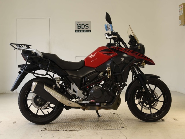 Suzuki GSR250
