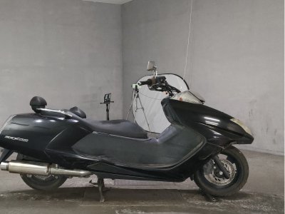 Yamaha MAGZAM 2005