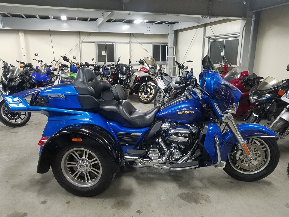 HD ELECTRA GLIDE FLHTCU1690 TRIKE 2016