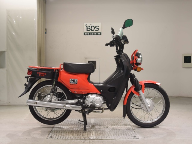 Honda CC110 CROSSCUB 2016