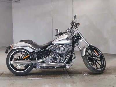 HD BREAKOUT FXSB1580 2015