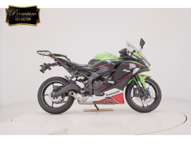 Kawasaki NINJA ZX-25R KRT 2022
