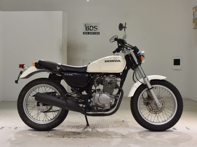 Honda CB223S 2010