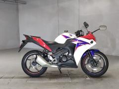 Honda CBR125R 2011