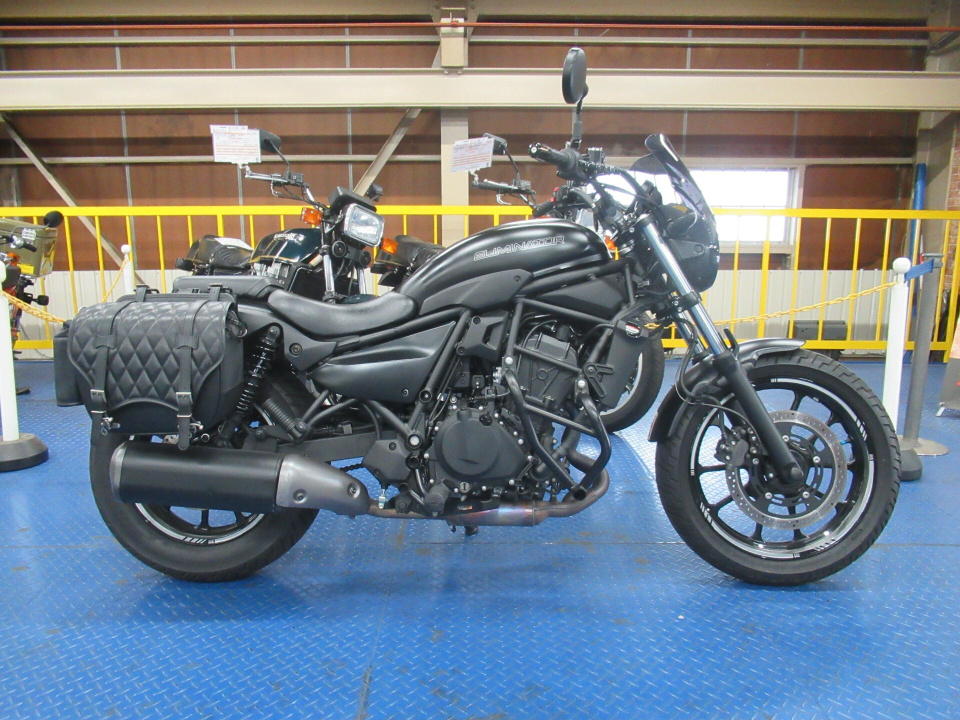 Kawasaki ELIMINATOR 400 2023