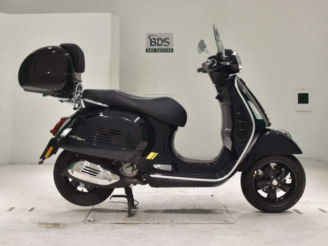 Vespa GTS300 SUPER 2022