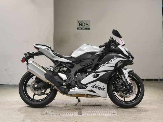 Kawasaki ZX-4R SE 2025