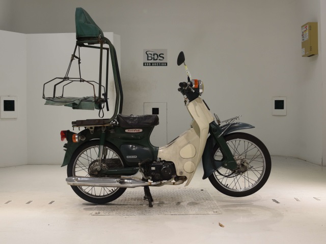 Honda C50 2008