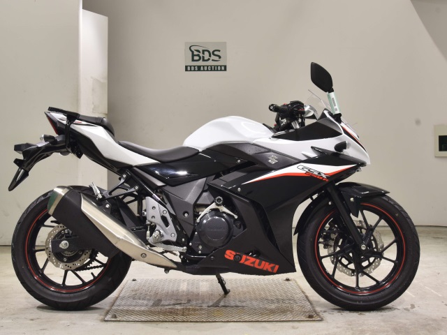 Suzuki GSX250R