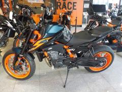 KTM 890 DUKE R 2024