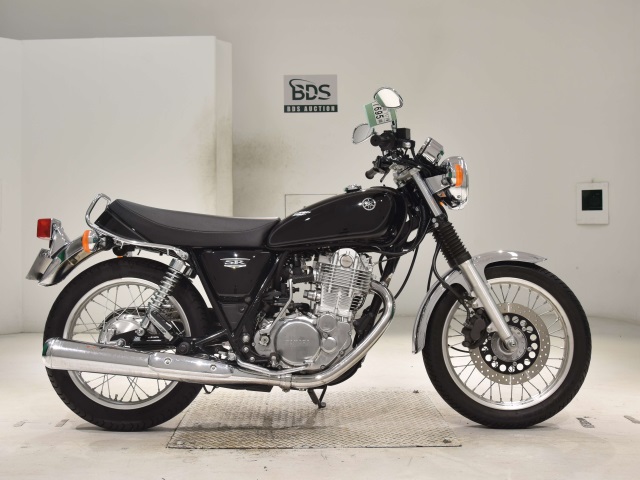 Yamaha SR400 2018