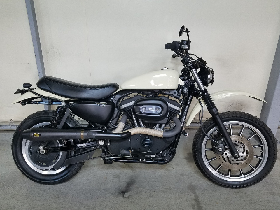 HD SPORTSTER XL883R 2011