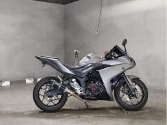 Yamaha YZF-R25 2016