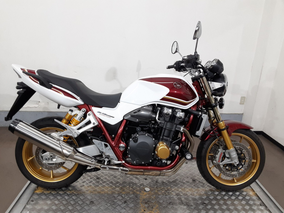 Honda CB1300SF 2023