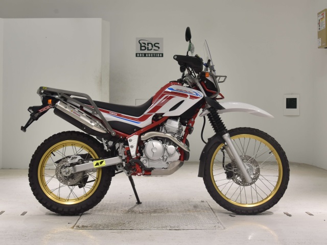 Yamaha SEROW XT250 2020