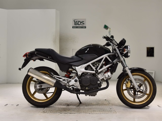 Honda VTR250 2011