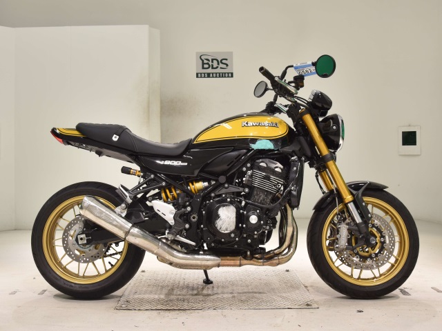 Kawasaki Z900RS SE 2024