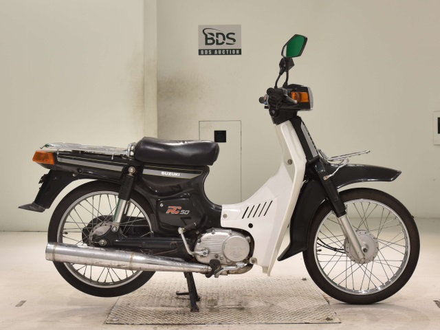 Suzuki RC50