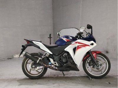 Honda CBR250R 2011