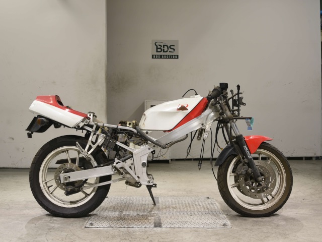 Suzuki GSX-R400 1986