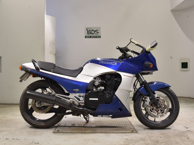 Kawasaki GPZ900R 1987