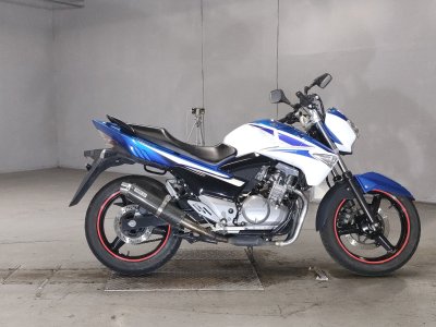 Suzuki GSR250