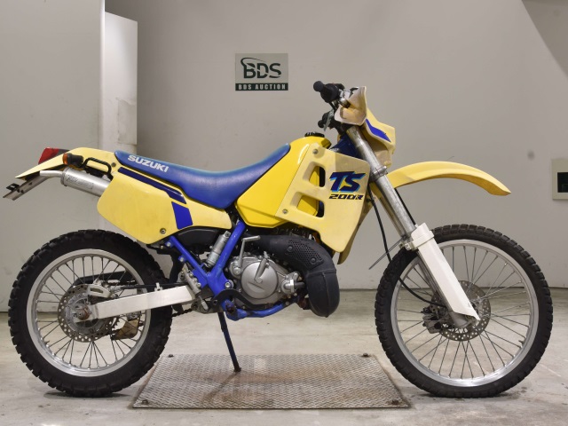 Suzuki TS200R
